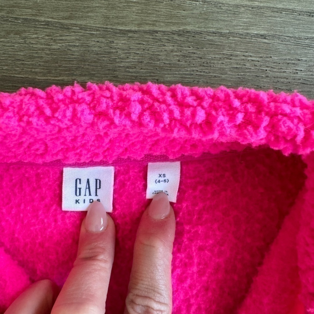 Gap kids Sherpa sweatshirt size XS ( 4-5 ) - Picture 2 of 3
